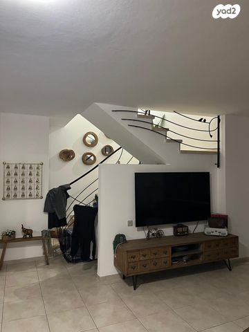 דופלקס, נחל פולג 2, צור יצחק, צור יצחק