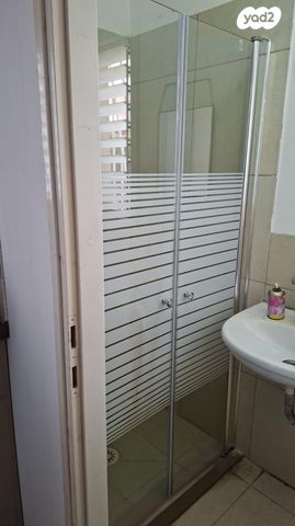 יחידת דיור, גאולה 16, מרכז מזרחי, נס ציונה