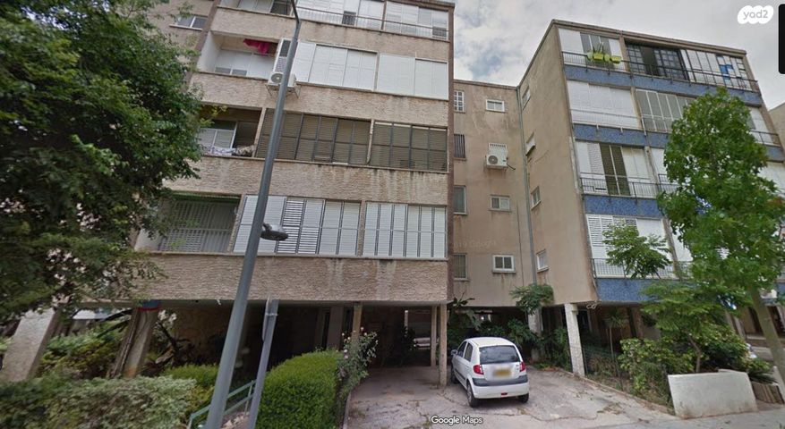 צבי הירשפלד 40