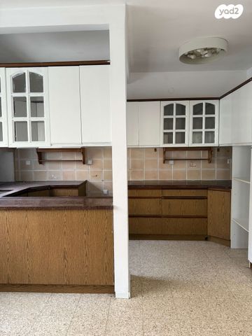 דו משפחתי, לויטה 12, תל גנים, רמת גן