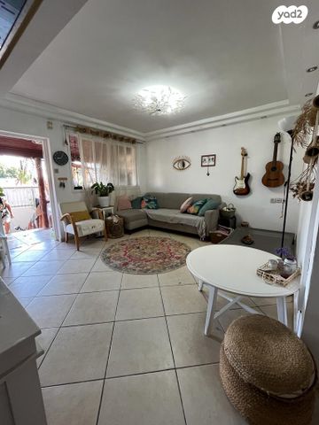 דירת גן, הרב אלקלעי 7, עמישב, פתח תקווה