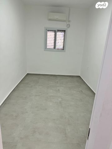 בית פרטי/ קוטג', הרקפת 107, שיכוני המזרח, ראשון לציון