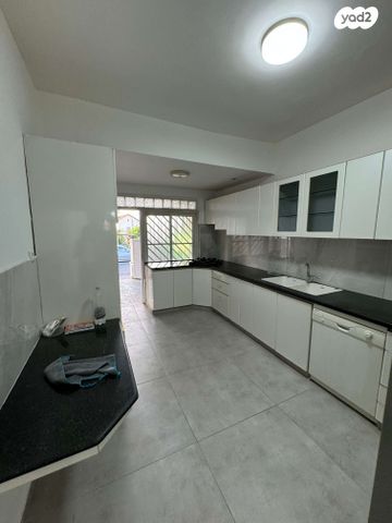 בית פרטי/ קוטג', הרקפת 107, שיכוני המזרח, ראשון לציון