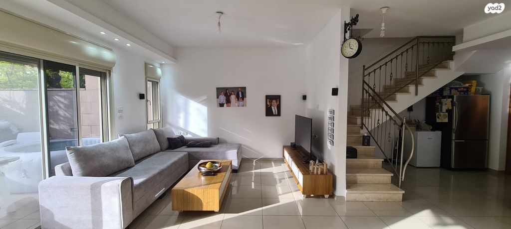 דופלקס, אהרונוביץ' 18, קרית חיים מזרחית, חיפה