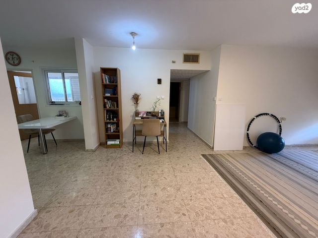 דירה, השקד 21, עין שרה, נהריה