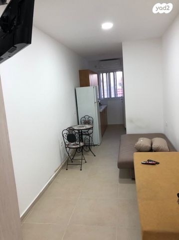 יחידת דיור, חיים נחמן ביאליק 3, גבעת אוויה, יהוד מונוסון