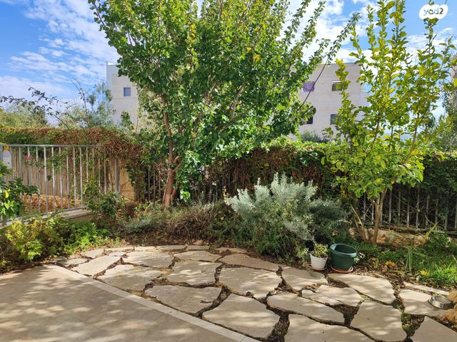 דירת גן, הרדוף 7, סנסן, צור הדסה