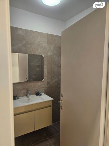 דירה, רותם 2, המגרסה, מבשרת ציון