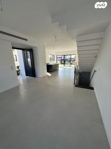 בית פרטי/ קוטג', ריף 3, שאר העיר, אבן יהודה