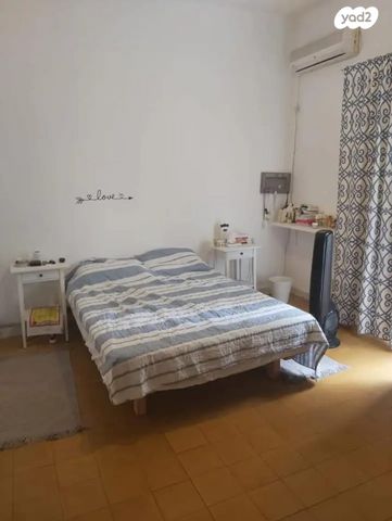 דירה, לביא 8, מעונות פועלים, גבעתיים