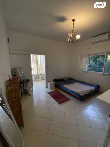 דירה, בן יהודה 33, מסדה, חיפה