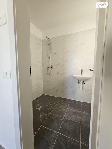 דירה, רותם 2, המגרסה, מבשרת ציון