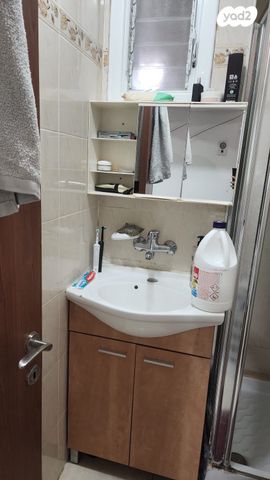 דירה, חנה סנש 10, יצחק שדה, אזור