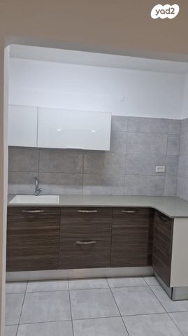 דירה, פנחס רוטנברג 4, אזור הבילויים, רמת גן