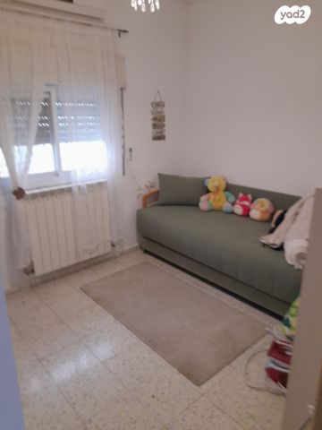 דירת גן, זית 5, מעוז ציון א', מבשרת ציון