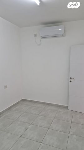 דירה, פנחס רוטנברג 4, אזור הבילויים, רמת גן