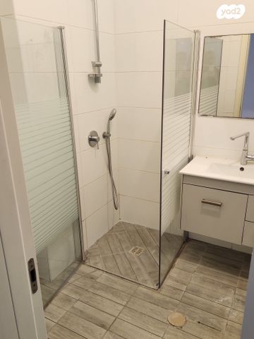 דירת גן, ספיר 11, אבני חן, חריש