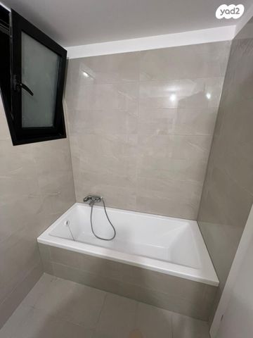 דירה, מגנוליה 12, הבוסתנים, שדרות