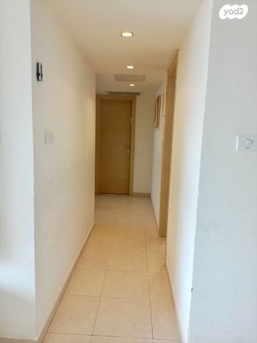 דירה, חזית חמש 11, תל גיבורים, חולון