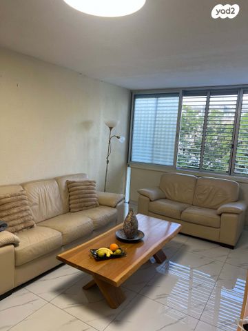 דירה, דרך לוי אשכול 196, קיראון, קרית אונו