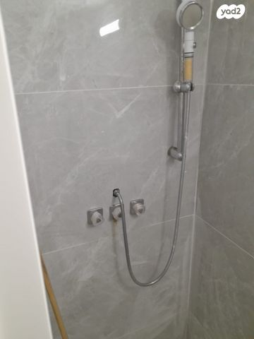 דירה, חיים לנדאו 1, בן גוריון, חולון