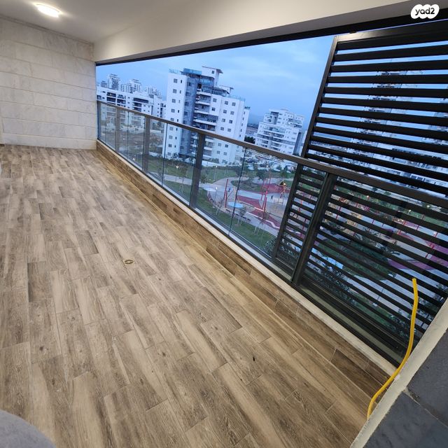 דירה, שלום הגליל 7, אריק שרון, נהריה