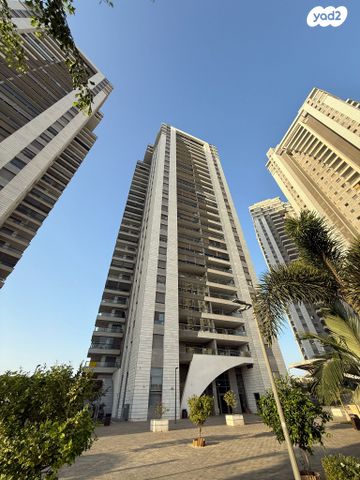 דירה, אברהם מחרז 16, סנטרל פארק / האצטדיון, באר שבע