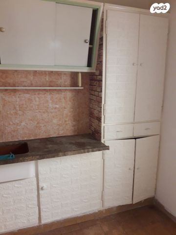 דירה, בן יהודה 30, הרצליה, חיפה