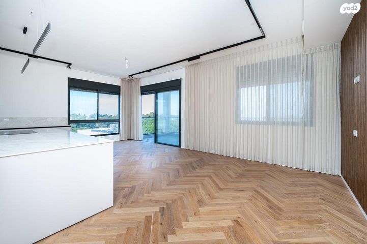 גג/ פנטהאוז, דרך הבנים 3, מרכז פרדס חנה, פרדס חנה כרכור