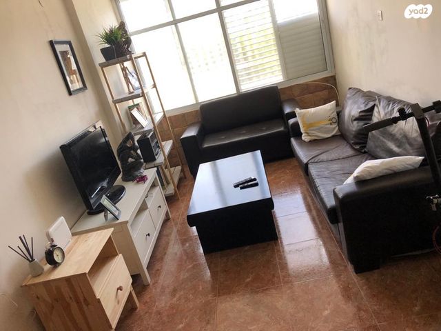 דירה, שמעון בר גיורא 7, שכונה ד', באר שבע