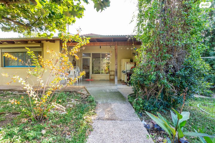 בית פרטי/ קוטג', הזית 14, המושבה, בנימינה גבעת עדה