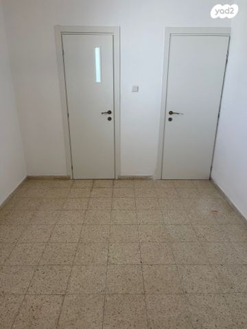 גג/ פנטהאוז, רבי יהודה הנשיא 9, הדר גנים, פתח תקווה