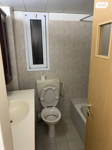 דירה, הרב מיימון 21, באבוב, בת ים