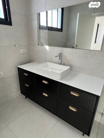 בית פרטי/ קוטג', ריף 3, שאר העיר, אבן יהודה