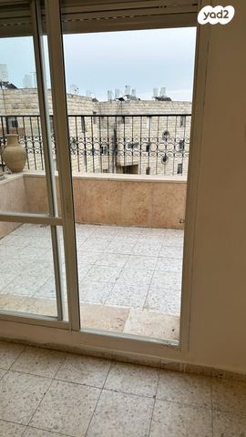 דירה, הדולב 14, גילה, ירושלים