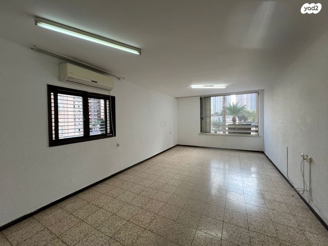 שדרות בן אב"י 25