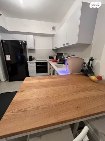 דירה, יוסף הגלילי 24, שכונת בן גוריון, מרכז העיר ג', רמת גן