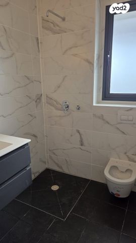 דירה, יונה וולך 7, גרין פארק החדשה, הוד השרון