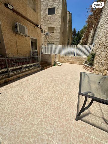 דירה, רפאל דה לה פרגולה 21, גילה, ירושלים