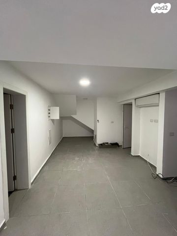 יחידת דיור, יונה וולך 13, פסגות אפק, ראש העין