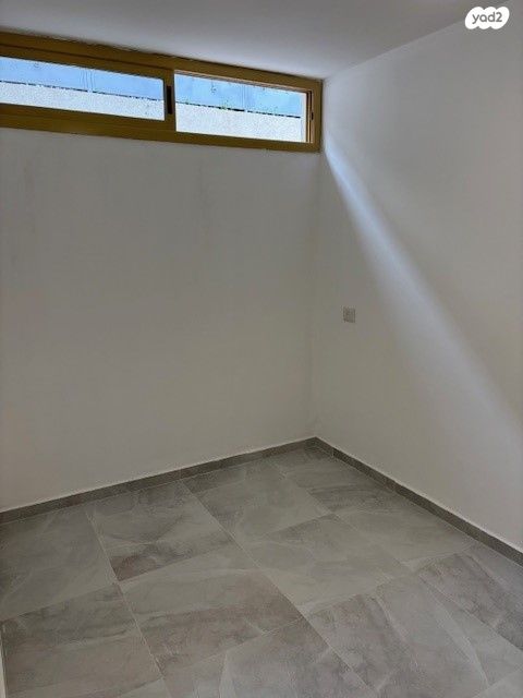 יחידת דיור, עמ"י 3, היובל, שרונה, רחובות