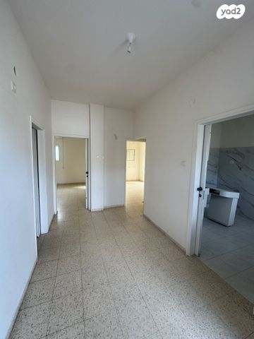 גג/ פנטהאוז, חירותנו 30, עזרא, הארגזים, תל אביב יפו