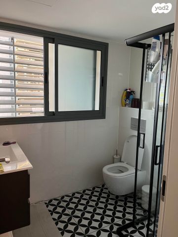 דירה, עלומים 23, אזור הבילויים, רמת גן