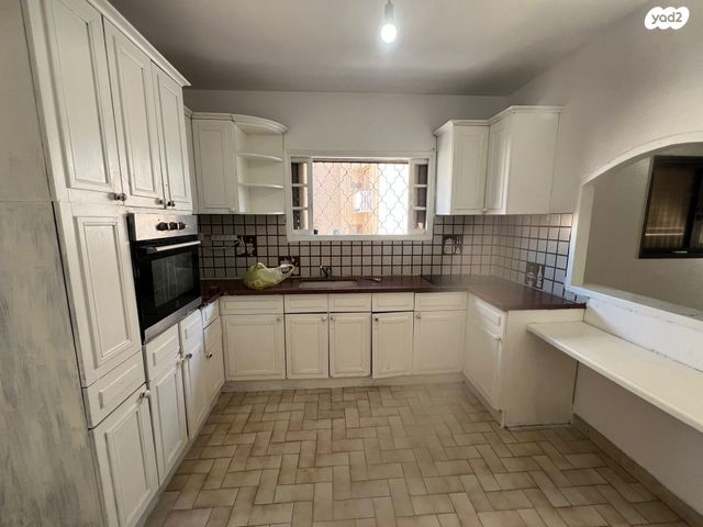 דירה, שדרות בן אב"י 25, מרכז העיר דרום, נתניה