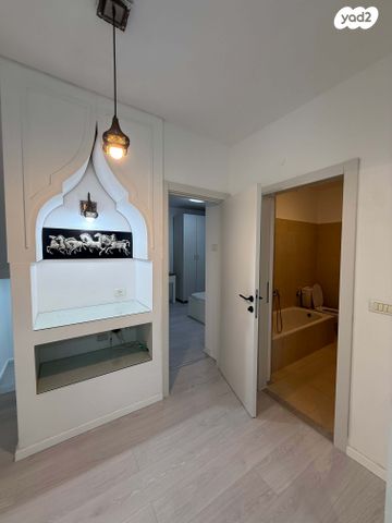 יחידת דיור, החרוב 7, אורנית, אורנית