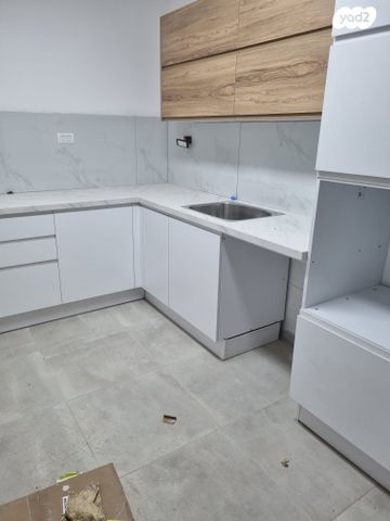 דירה, קשת 12, לב המושבה, נס ציונה