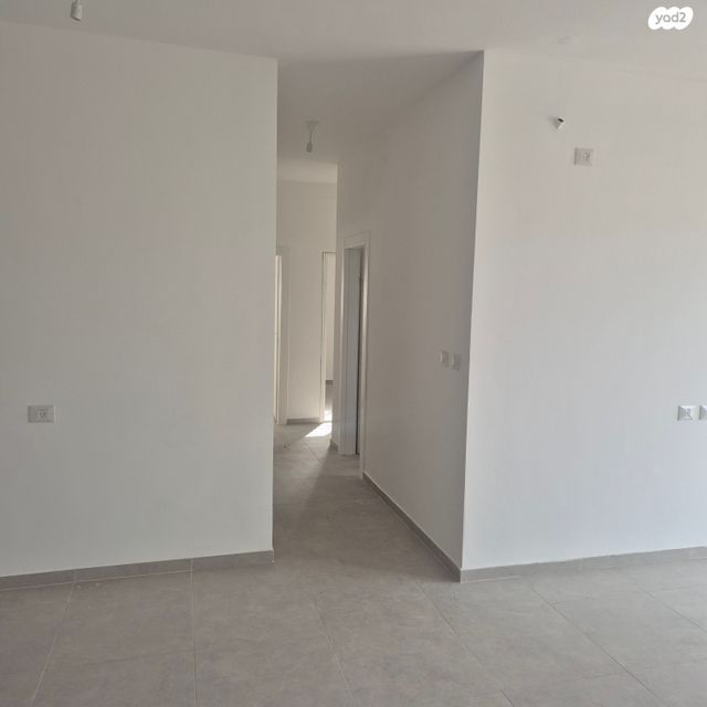 דירה, חבצלת 15, בת חפר, בת חפר