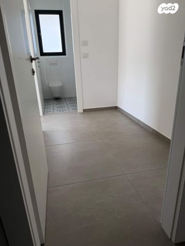 דירה, יונה וולך 7, גרין פארק החדשה, הוד השרון