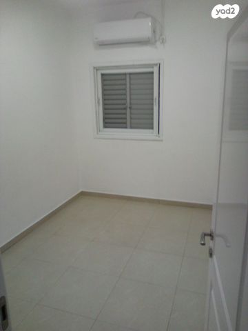 דירה, עזרא 23, ג' / מרכז מזרח העיר, רחובות