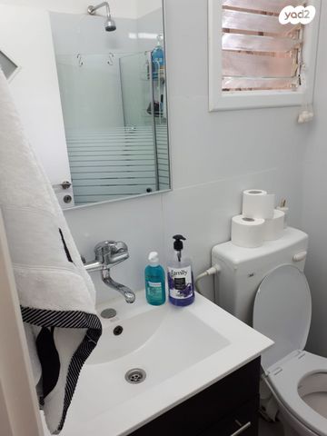 דירת גן, קהילת וילנה 51, קרית יערים, רמת השרון